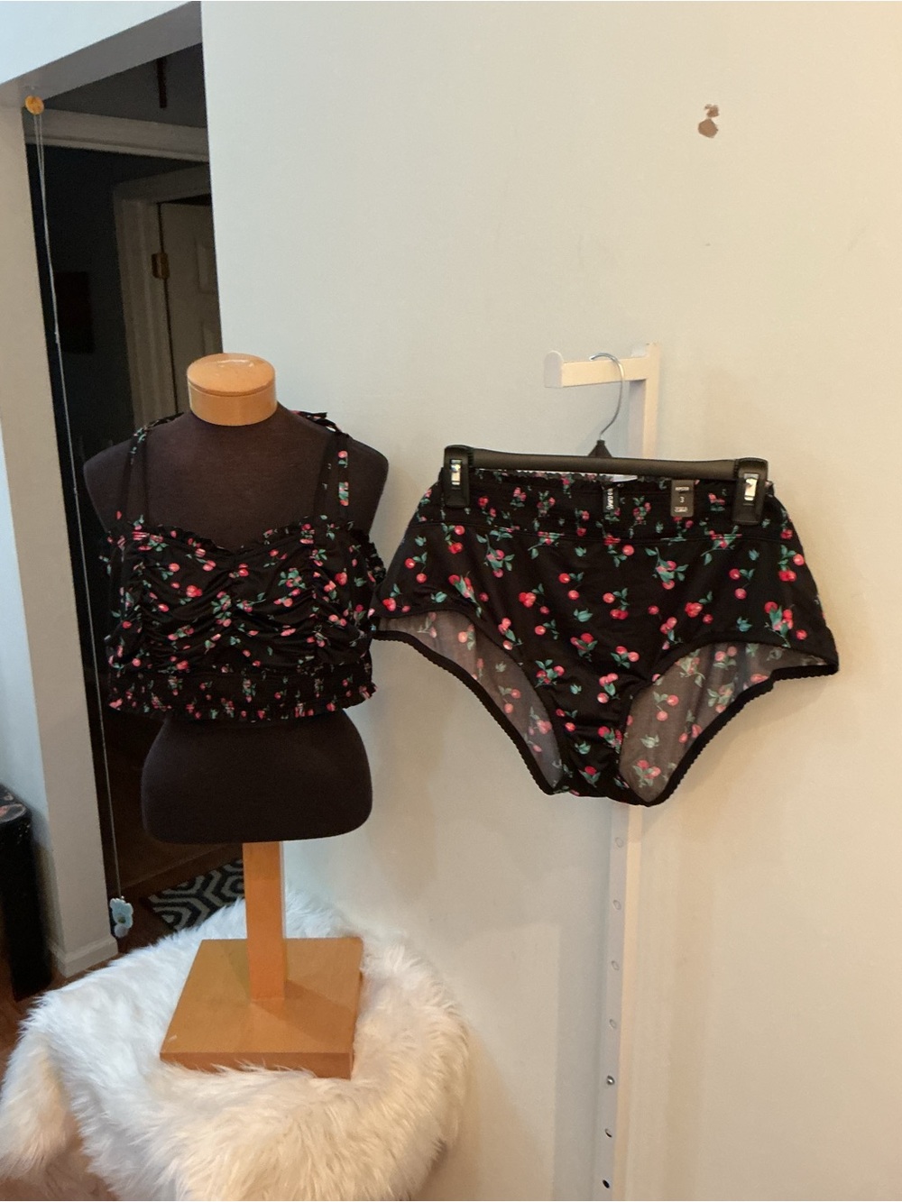 Torrid Curve Cherry Print Bralette & Hipster Panty Set – Size 3 – NWT - Picture 16 of 16